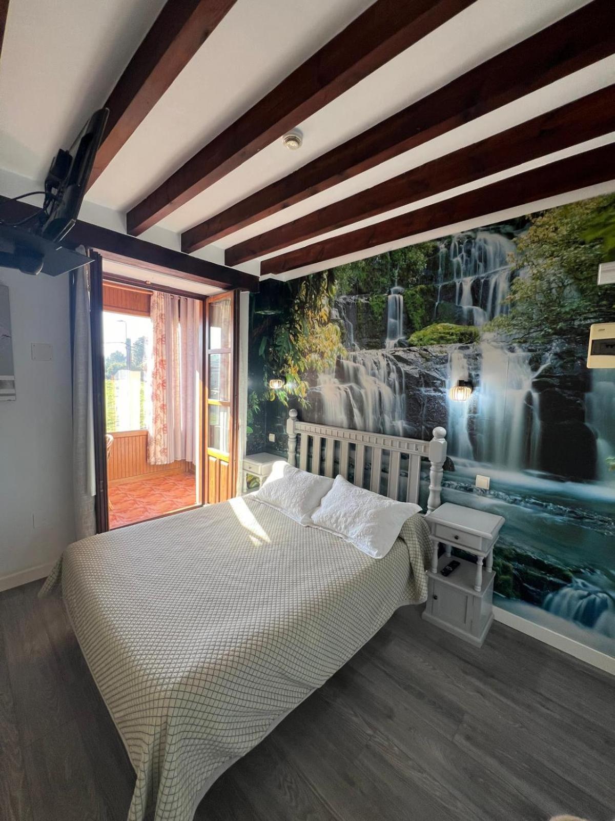 Hotel Villa Maria Revilla De Camargo Eksteriør billede